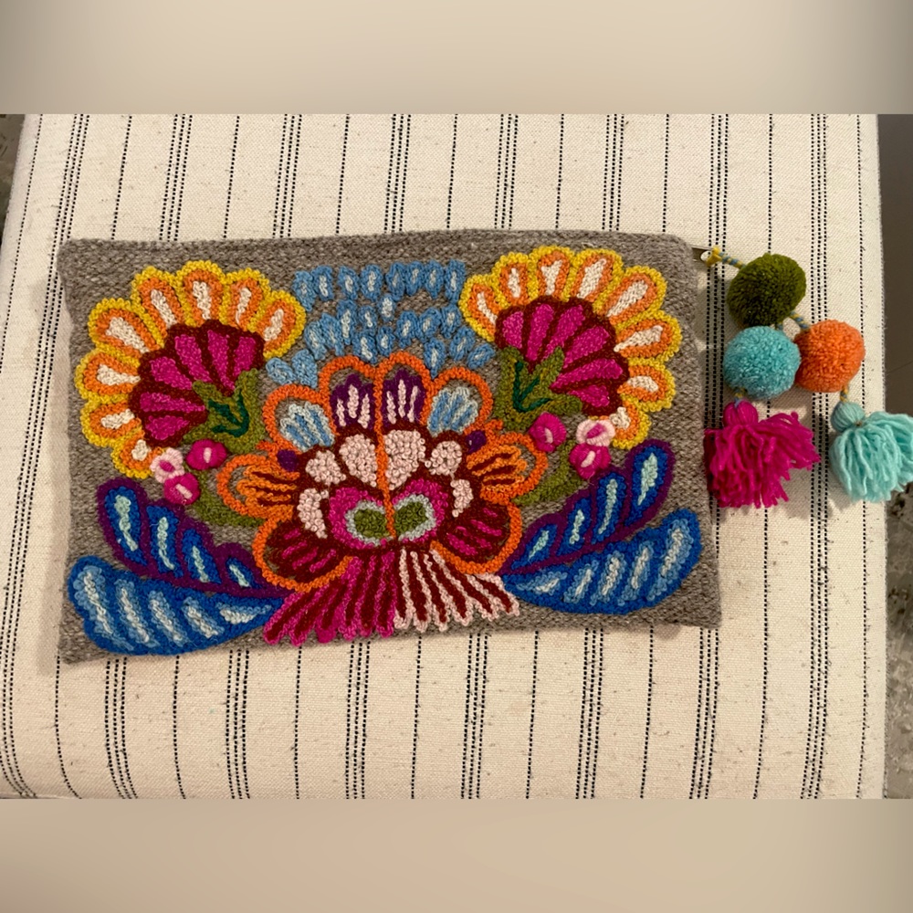 NEW no tags Noonday Collection Hand Embroidered Wool Floral Clutch with Tasselss